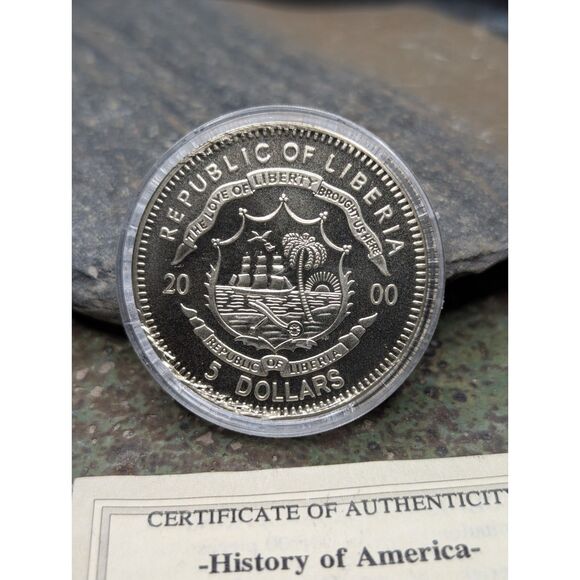 2000 Liberia $5 Coin – Statue of Liberty, COA, History of America - Picture 1 of 3